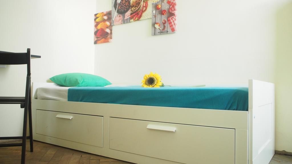 Hostel Krakow Color Sarego Room photo